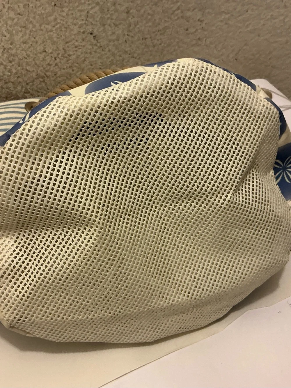Sea Bags Blue & Cream Sand Dollar Rope-Handle Tote - Picture 7 of 12